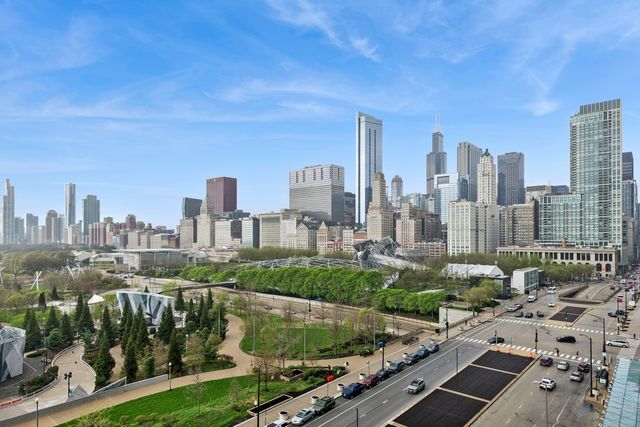 340 E RANDOLPH Street 907, Chicago, IL 60601