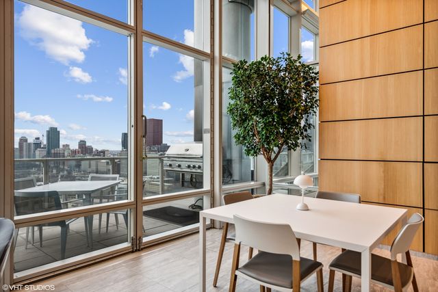 340 E RANDOLPH Street 907, Chicago, IL 60601