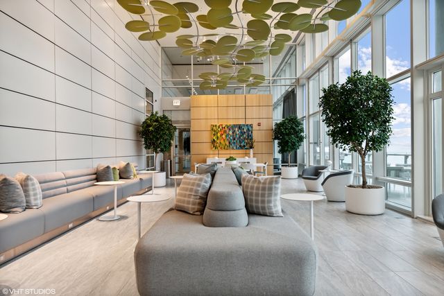 340 E RANDOLPH Street 907, Chicago, IL 60601