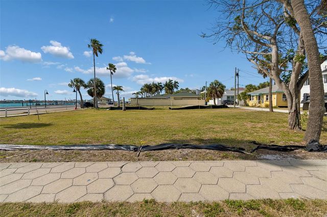 808 PASS A GRILLE WAY, St Pete Beach, FL 33706