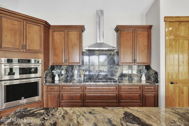 13045 SAWPIT Road, Jacksonville, FL 32226
