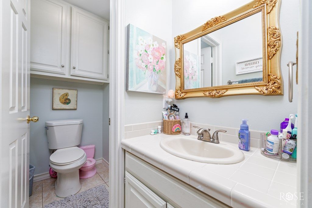 Image 19 of property listing at 5410 Lake Tr Court, San Angelo, TX 76904