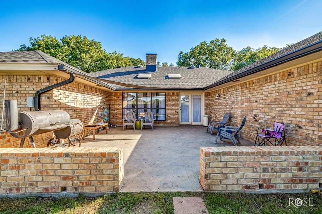 Image 25 of property listing at 5410 Lake Tr Court, San Angelo, TX 76904