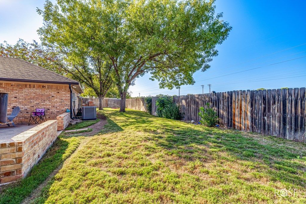 Image 27 of property listing at 5410 Lake Tr Court, San Angelo, TX 76904