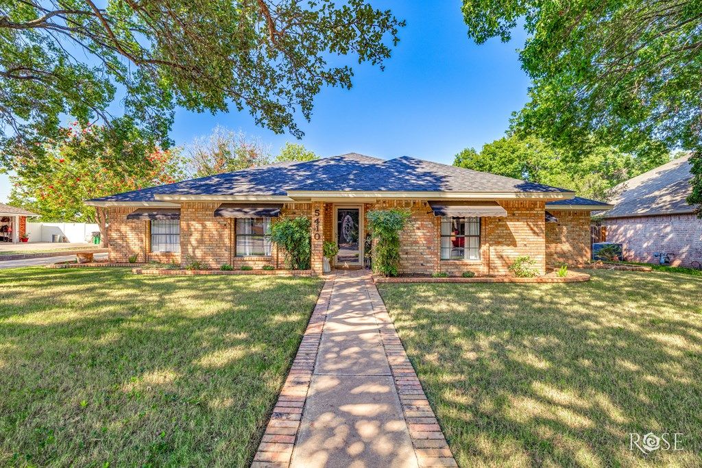 Image 34 of property listing at 5410 Lake Tr Court, San Angelo, TX 76904
