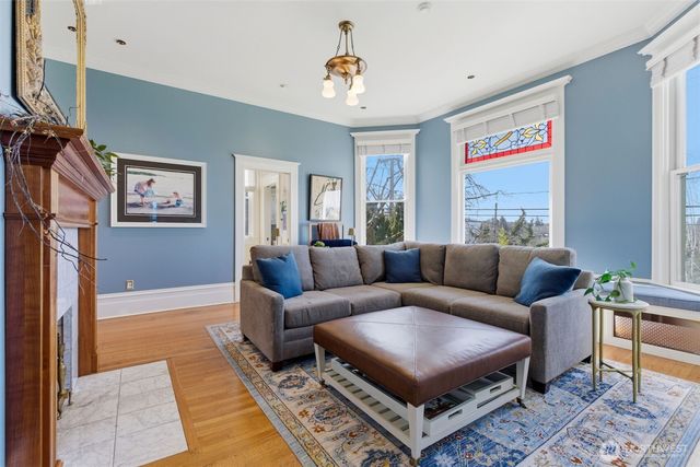 522 N E Street, Tacoma, WA 98403