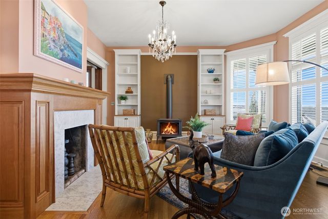 522 N E Street, Tacoma, WA 98403