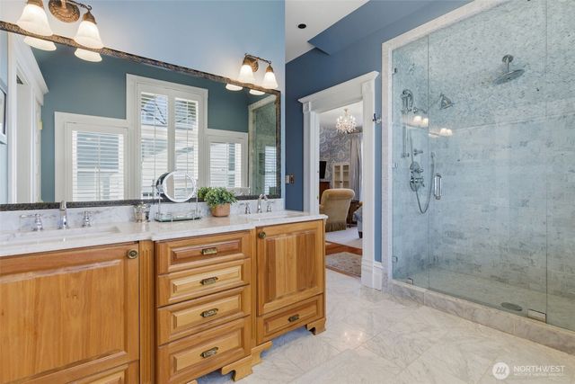 522 N E Street, Tacoma, WA 98403