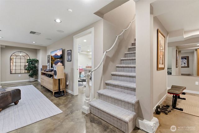 522 N E Street, Tacoma, WA 98403