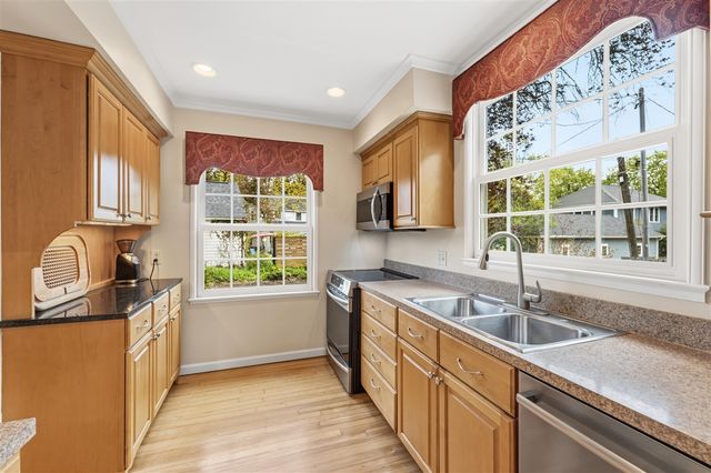 2801 Duchess Drive, Kalamazoo, MI 49008
