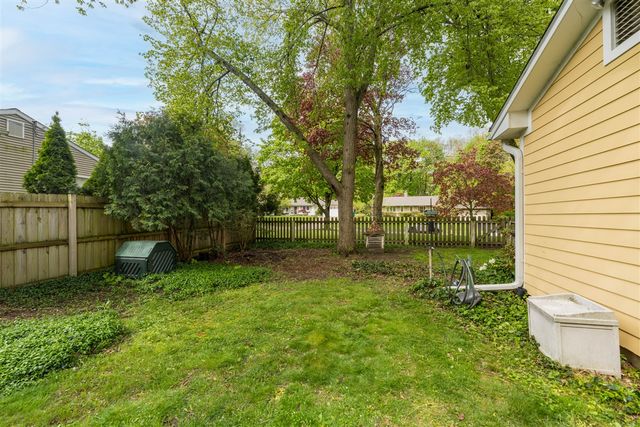 2801 Duchess Drive, Kalamazoo, MI 49008
