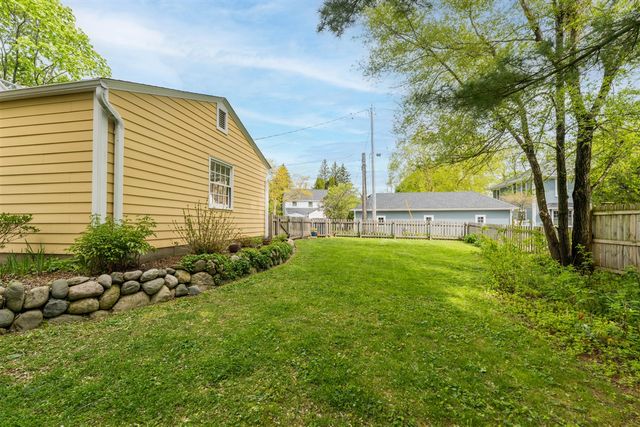 2801 Duchess Drive, Kalamazoo, MI 49008