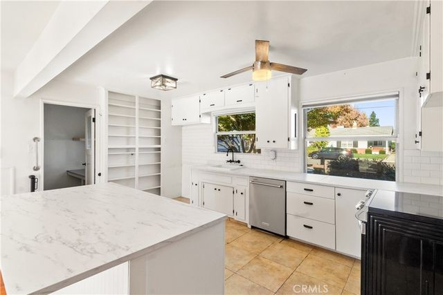 1421 Pontiac, Oakdale, CA 95361