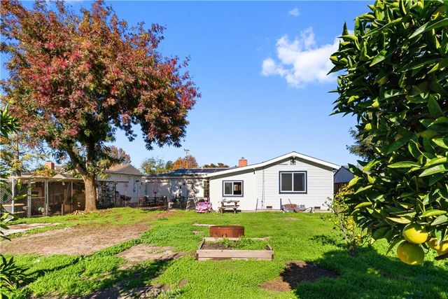 1421 Pontiac, Oakdale, CA 95361