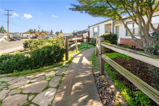 1421 Pontiac, Oakdale, CA 95361