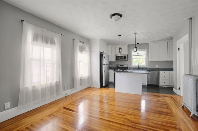 81 Ninth Street, East Providence, RI 02914