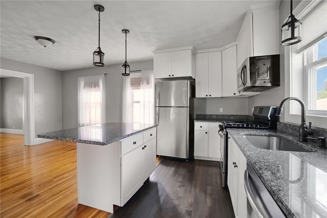 81 Ninth Street, East Providence, RI 02914