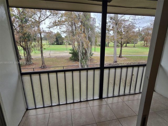 7825 Fairview Dr 203, Tamarac, FL 33321