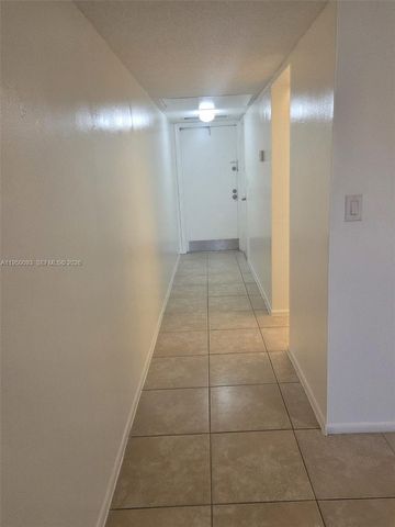 7825 Fairview Dr 203, Tamarac, FL 33321