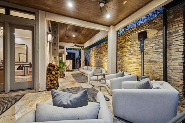 420 Pinewold Drive, Houston, TX 77056