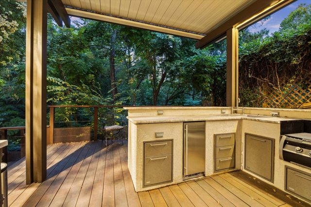 420 Pinewold Drive, Houston, TX 77056