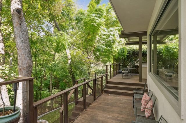 420 Pinewold Drive, Houston, TX 77056