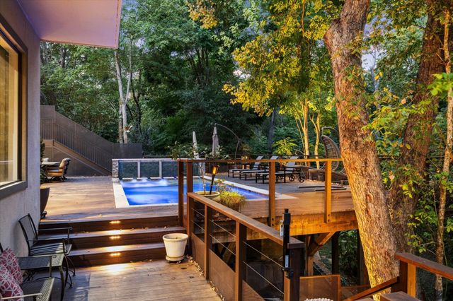 420 Pinewold Drive, Houston, TX 77056