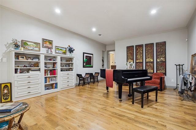 420 Pinewold Drive, Houston, TX 77056