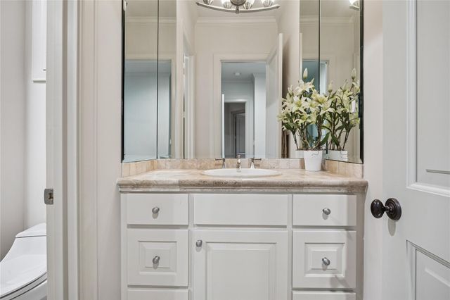 420 Pinewold Drive, Houston, TX 77056