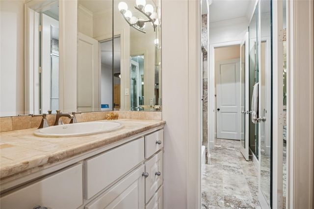 420 Pinewold Drive, Houston, TX 77056