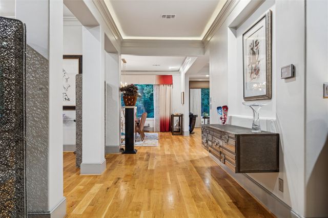 420 Pinewold Drive, Houston, TX 77056