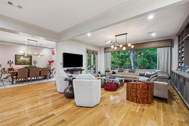 420 Pinewold Drive, Houston, TX 77056