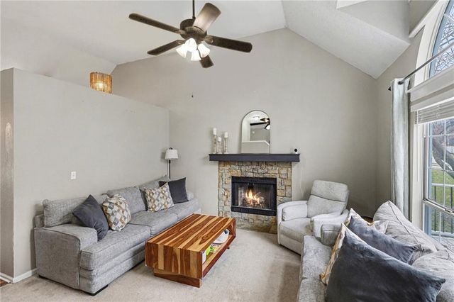 1126 E Charlotte Town Road, Olathe, KS 66061