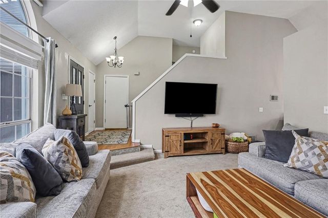 1126 E Charlotte Town Road, Olathe, KS 66061