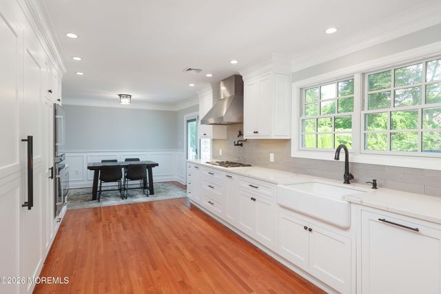 15 Ravine Road, Red Bank, NJ 07701