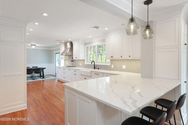15 Ravine Road, Red Bank, NJ 07701
