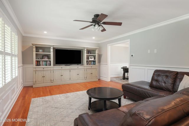 15 Ravine Road, Red Bank, NJ 07701