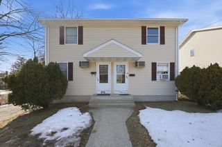 878-880 Saint James Ave, Springfield, MA 01104