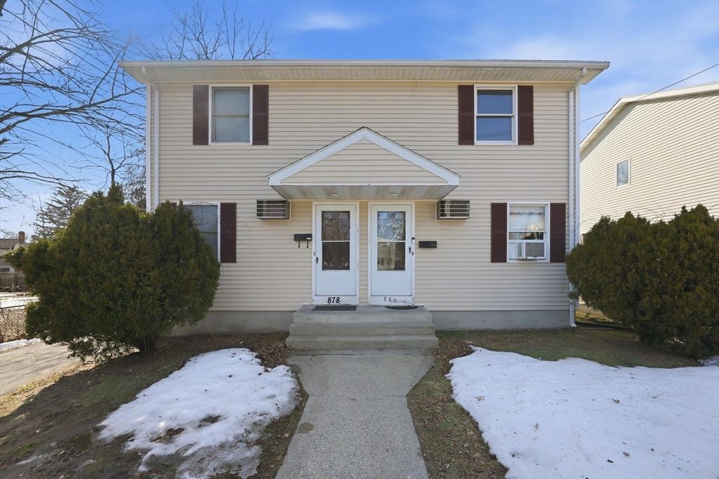 878-880 Saint James Ave, Springfield, MA 01104