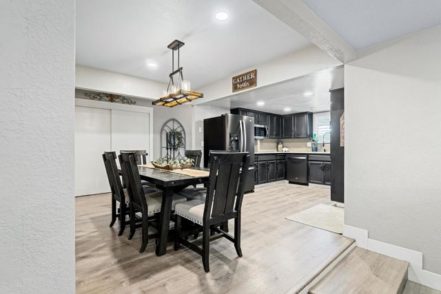 5743 Mohican Dr, Manteca, CA 95336