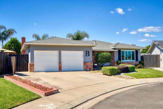 5743 Mohican Dr, Manteca, CA 95336