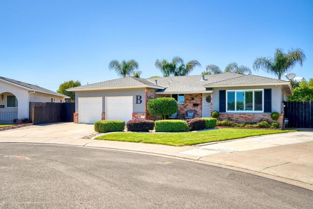 5743 Mohican Dr, Manteca, CA 95336