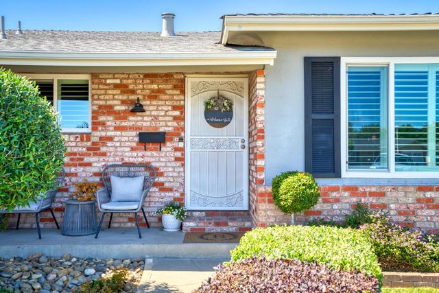5743 Mohican Dr, Manteca, CA 95336