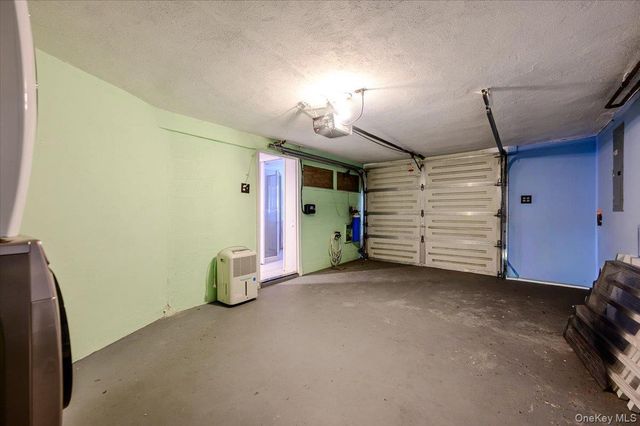567 Oxford Road, Cedarhurst, NY 11516