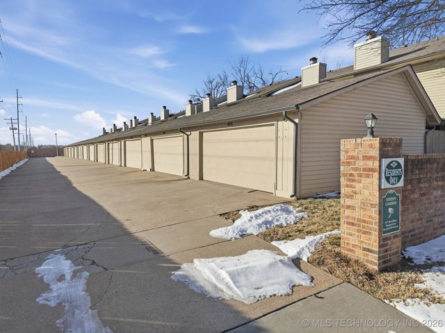 4617 S Granite Avenue 4617, Tulsa, OK 74135