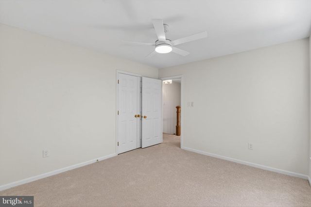 8705 QUEEN ELIZABETH BLVD, Annandale, VA 22003