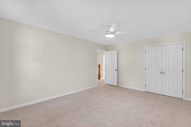 8705 QUEEN ELIZABETH BLVD, Annandale, VA 22003