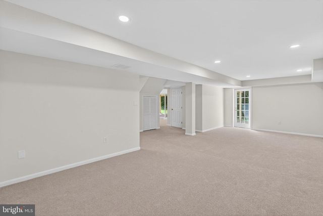 8705 QUEEN ELIZABETH BLVD, Annandale, VA 22003