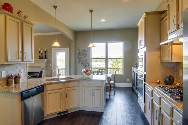 118 Falls Creek Drive, Georgetown, KY 40324