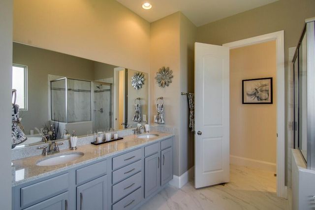 118 Falls Creek Drive, Georgetown, KY 40324